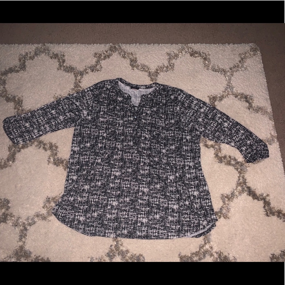 Very nice top. In great shape!